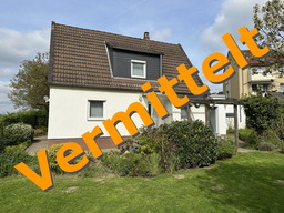 Ein Einfamilienhaus, welches durch die Immobilienvermittlung Ziolka vermittelt worden ist.