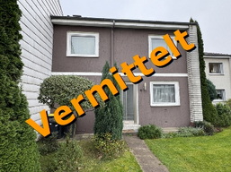 Ein Reihenhaus, welches durch die Immobilienvermittlung Ziolka vermittelt worden ist.