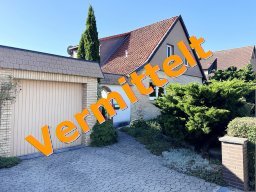 Ein Einfamilienhaus, welches durch die Immobilienvermittlung Ziolka vermittelt worden ist.