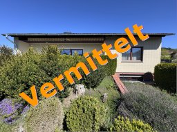 Ein Einfamilienhaus, welches durch die Immobilienvermittlung Ziolka vermittelt worden ist.